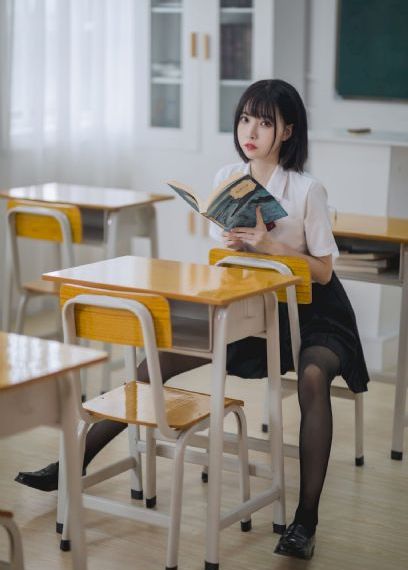 我和寂寞丰满的寡妇