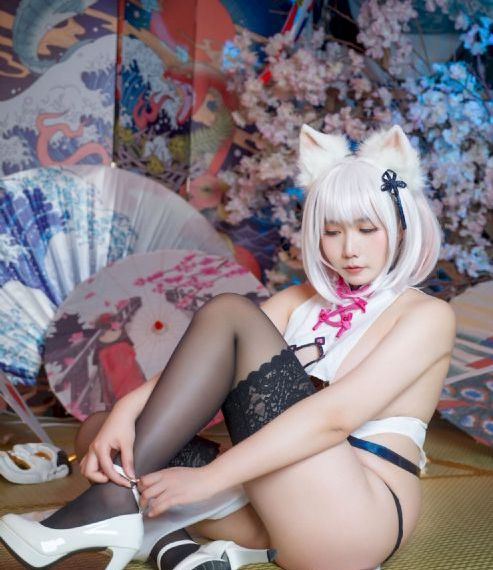 危险关系教授和女大学生