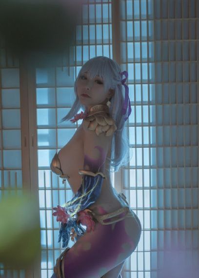 天天摸天天爽日韩欧美大片