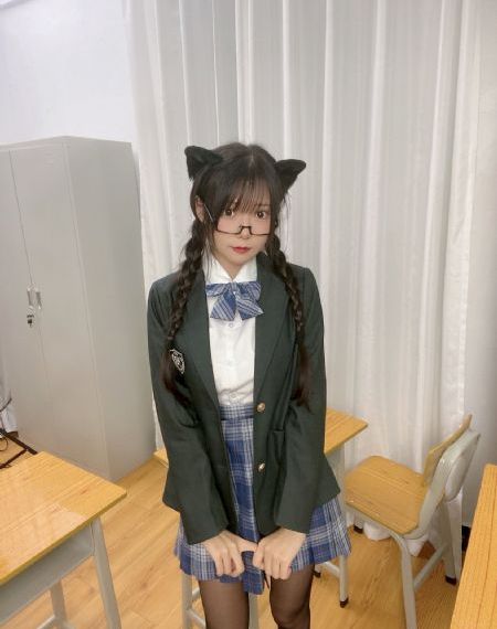黄色级片